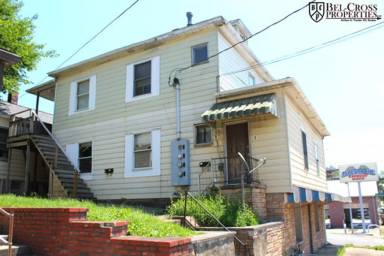 Main picture of 700 Beechurst Ave