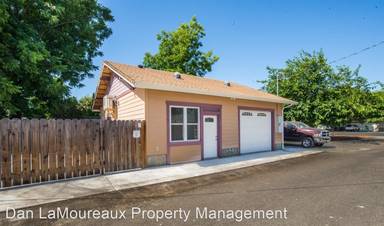 Main picture of 38 N Walnut St