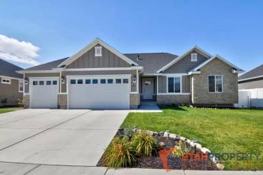 Main picture of 847 N Valdean Ln