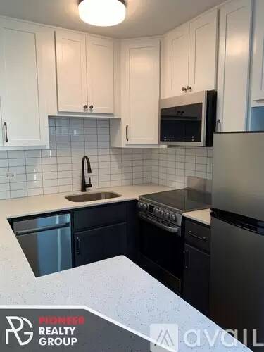 Main picture of 5536 N Sheridan Rd