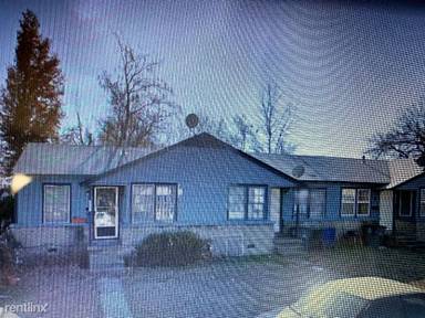 Main picture of 2702 E Haskell St