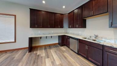 Main picture of 1109 8th St SE