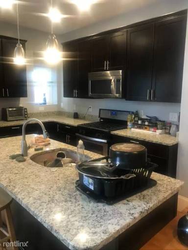 Main picture of 196 Central St