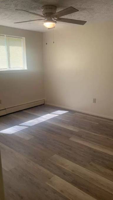 Main picture of 551 W Jackson St