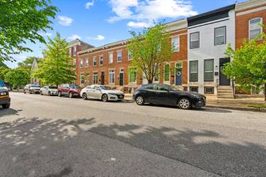 Main picture of 324 E 23rd St