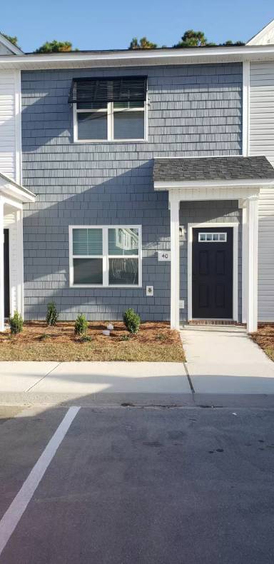 Main picture of 40 Catalina Cir