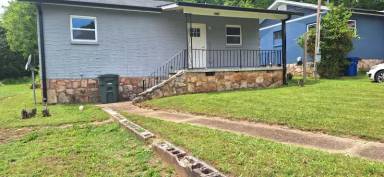 Main picture of 4625 Highland Ave