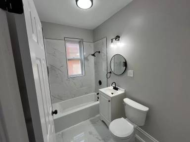 Main picture of 5200 S Carpenter St