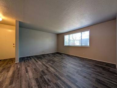 Main picture of 1015 R St