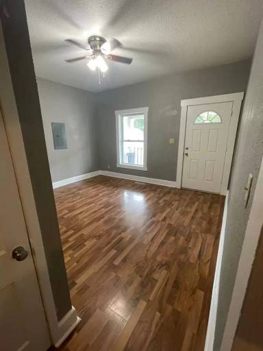 Main picture of 2304 N National Ave