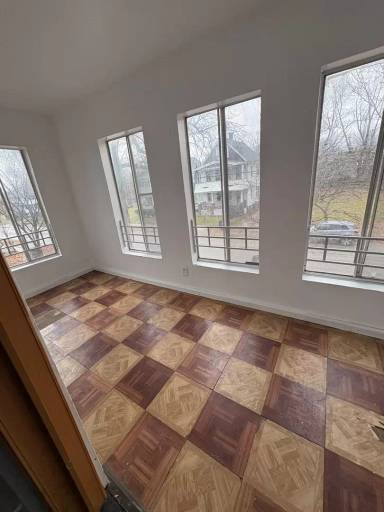 Main picture of 3026 E 123rd St