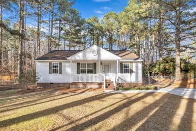 Main picture of 129 Hammerstone Dr