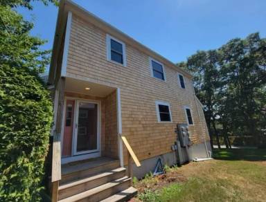 Main picture of 6 Harbor Hill Dr