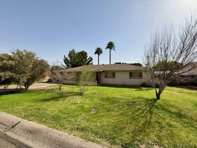 Main picture of 3945 E Heatherbrae Dr