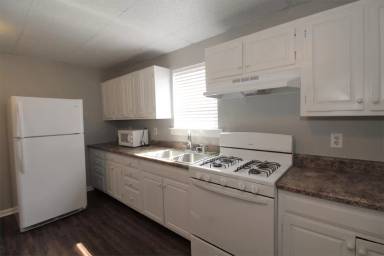 Main picture of 2206 Blendon Pl