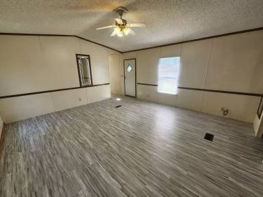 Main picture of 33 Wilma Ln