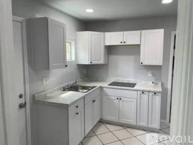 Main picture of 6811 W Pierson St