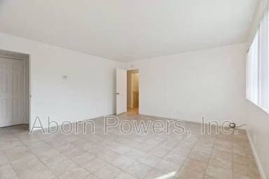 Main picture of 4445 Riverside Blvd