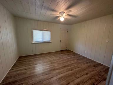 Main picture of 455 E 71st St