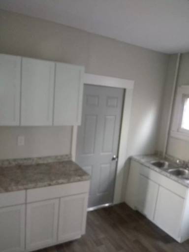 Main picture of 422 Eastern Ave