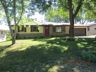 Main picture of 631 17th Ave NW