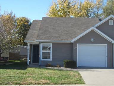 Main picture of 2425 Walden Ln