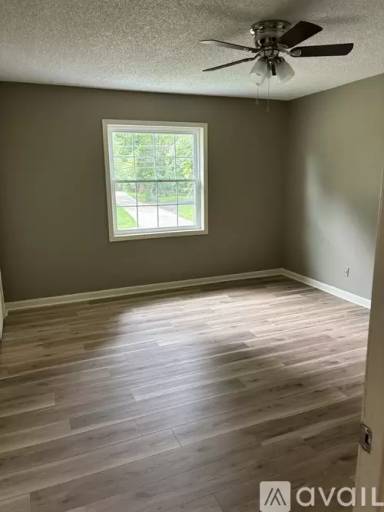 Main picture of 310 W Main St
