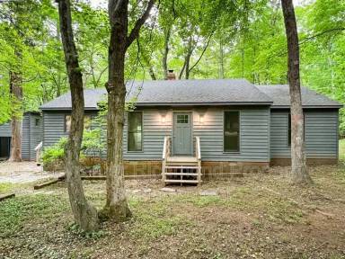 Main picture of 2112 Autumn Oaks Ln