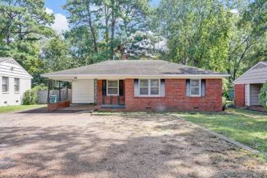 Main picture of 1340 Mount Moriah Rd