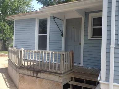 Main picture of 400 2nd Ave SW