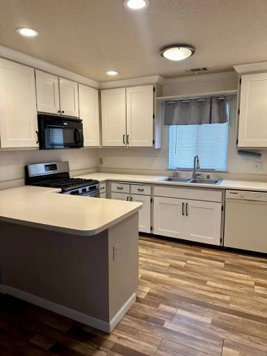 Main picture of 2720 Sandstone Dr