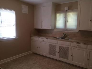 Main picture of 4549 N 58th St