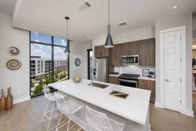 Main picture of 2900 Peachtree Rd NW