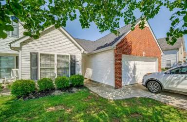 Main picture of 2006 Stoney Meadow Dr