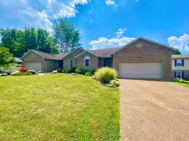 Main picture of 4033 Pine Dr