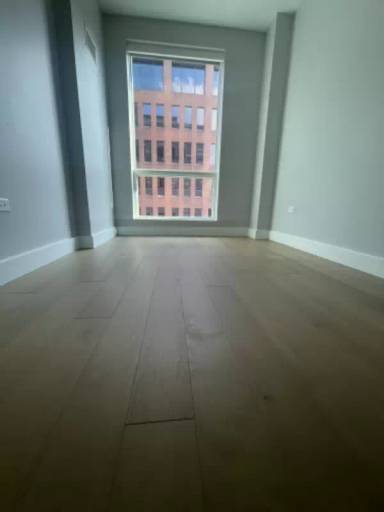 Main picture of 1171 N Clark St