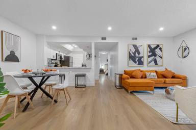 Main picture of 5350 NW 88th Ave