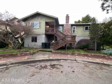 Main picture of 68 Bernice Ave