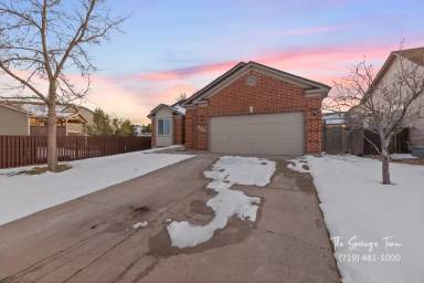 Main picture of 1337 Nutwood Dr