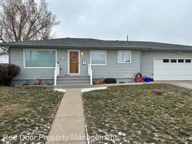 Main picture of 237 22nd Ave NW