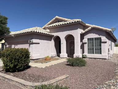 Main picture of 10065 E English Woods Rd