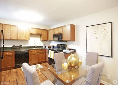 Main picture of 1825 Heather Sq
