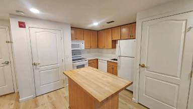 Main picture of 1033 S St