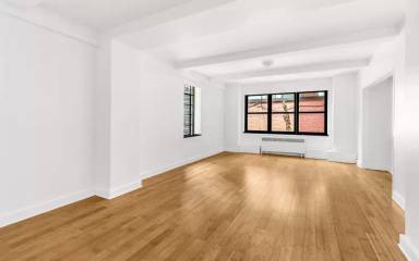 Main picture of 304 E 44th St