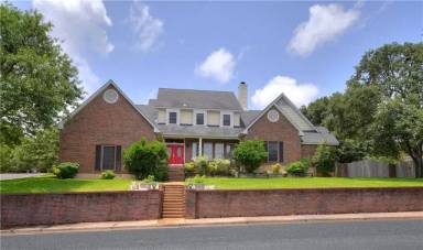 Main picture of 7300 Holly Fern Cv