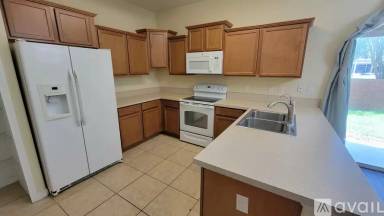 Main picture of 3220 Retreat View Cir