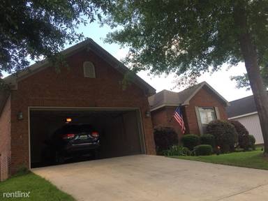 Main picture of 108 Belvedere Ln
