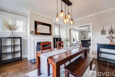 Main picture of 1620 Cherry St