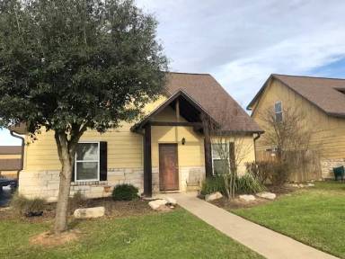 Main picture of 3361 Keefer Loop