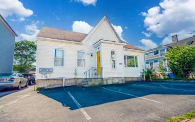 Main picture of 232 Rock St